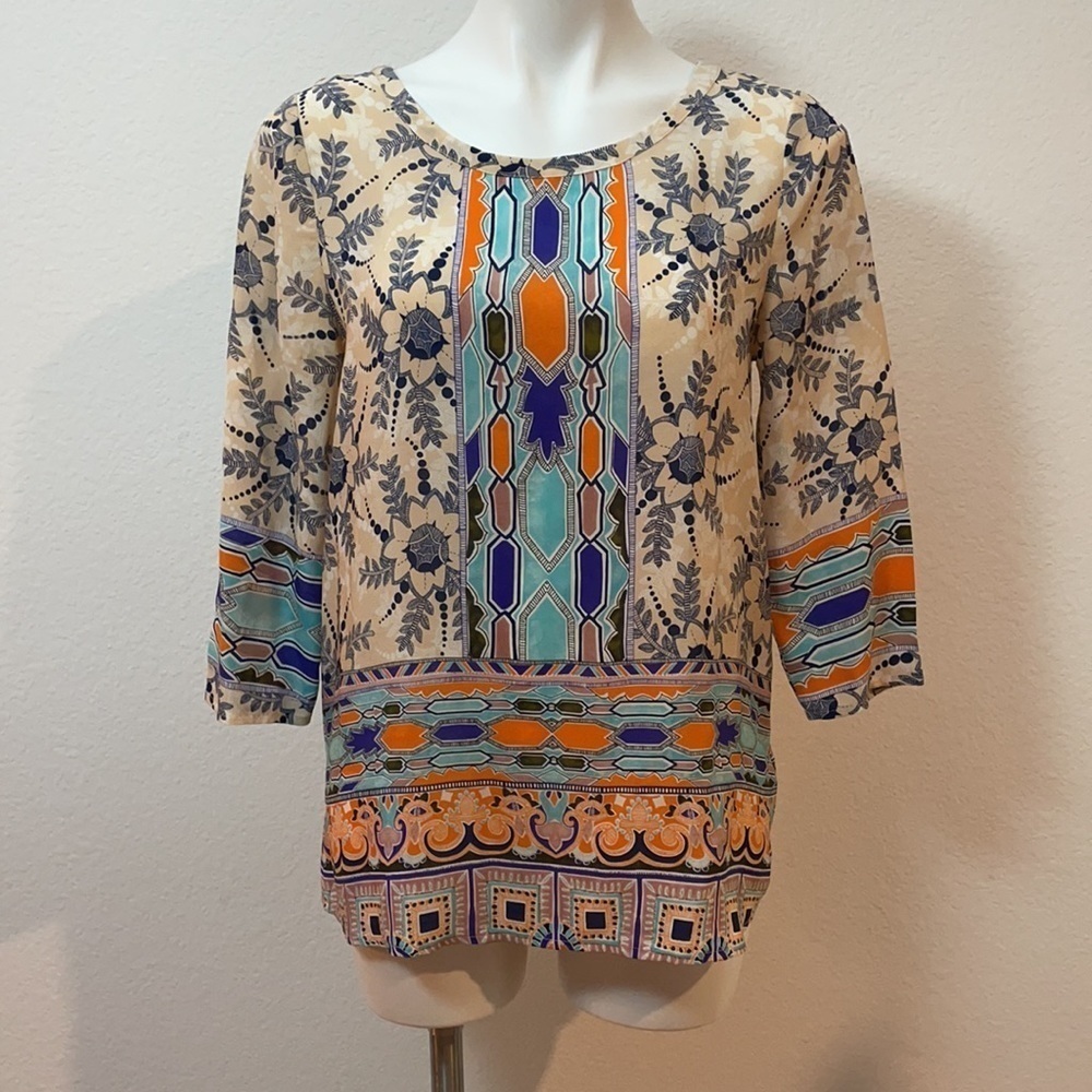 Maeve Anthropologie 100% Silk Button Back Blouse Geometric Print
